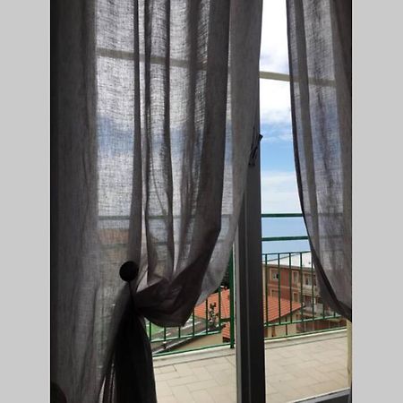 לבנטו Splendido Appartamento Vista Mare מראה חיצוני תמונה